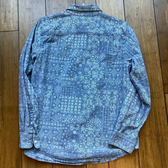 Lands End Denim Paisley Button Down 🦢❤️ - Picture 5 of 6